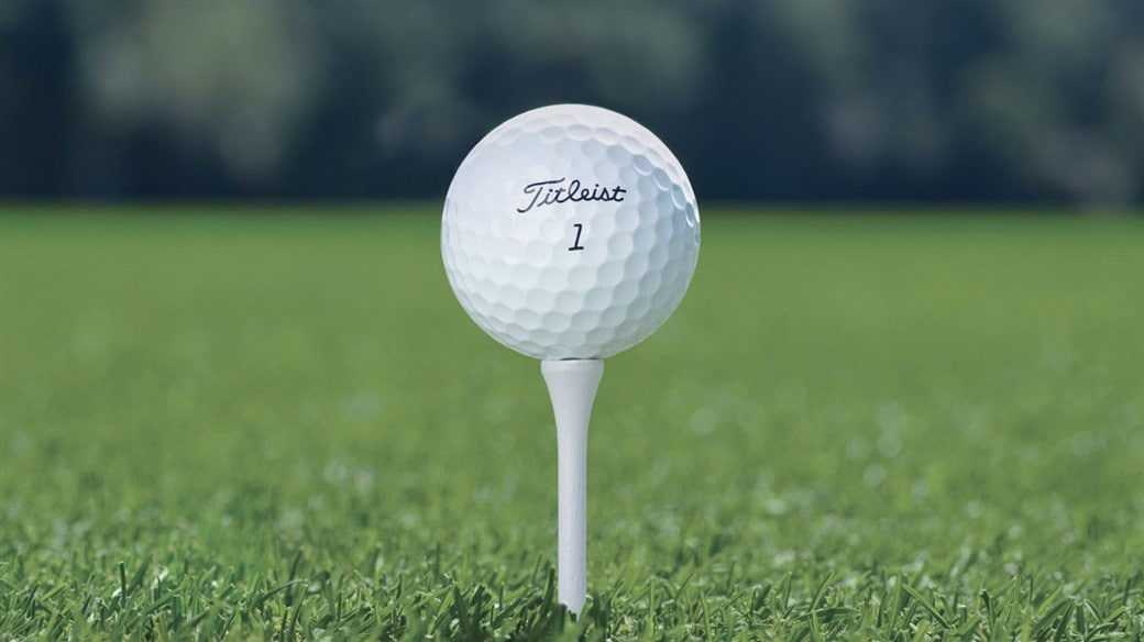 Image of Titleist Pro V1 golf ball on a golf tee